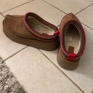 Ugg platform Tasman women’s 8 slipper shoe🤩